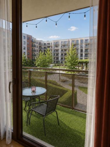 Green Terrace Centrum Apartment - Cozy terrace, Free Parking, NETFLIX - Rail Station 850m, Breslau (Foto 4)