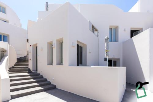 Exterior view, Hotiday Santorini Oia in Santorini
