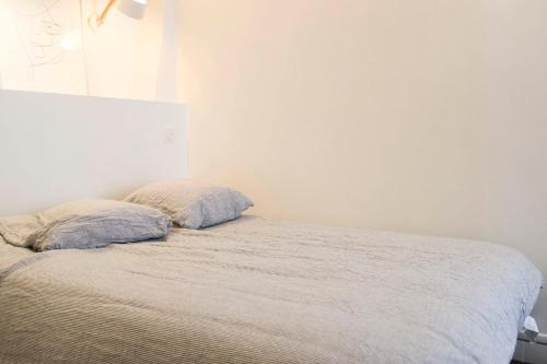 quiet apartment in the heart of the 9th - image 8