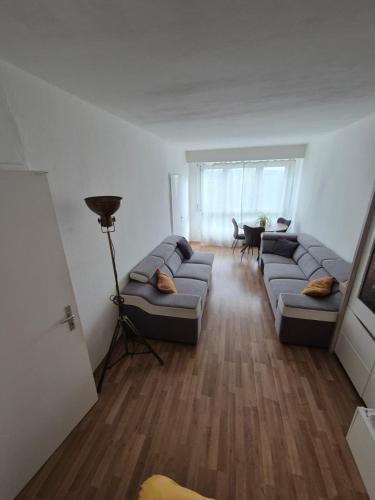 Apartment in Geneva - 10 min airport – khách sạn tại Saint-Jean Charmilles