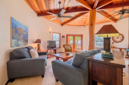 Зовнішній вигляд готелю, Indigo Beach Homes 5A in Амбергріс Кей