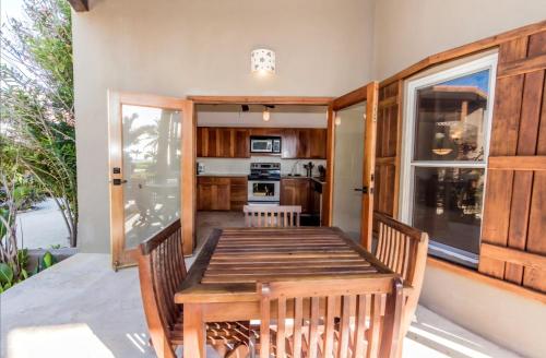 Зовнішній вигляд готелю, Indigo Beach Homes 3A in Амбергріс Кей