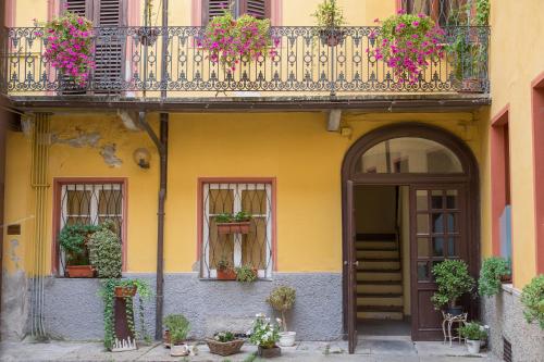  ViaBasso11 Guest House, Pension in Novi Ligure