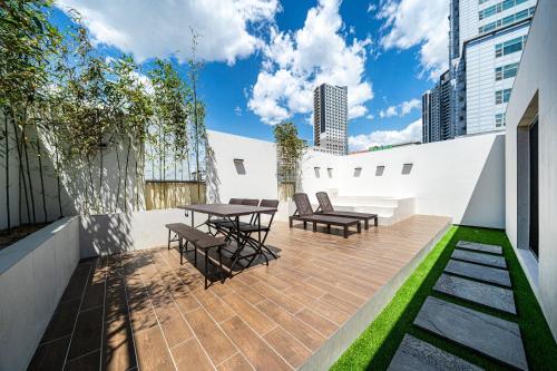 Balcony/terrace, Hotel Code Cheonho in Gangdong