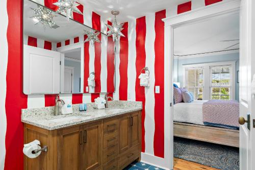 Watercolor Townhome in Beach District by Real Joy Vacations - image 34