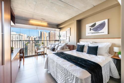BHaus Bela Vista VN Ueno - Vista Incrível 14o andar - Academia - Lavanderia - Coworking - Mini Mercado - Estacionamento pago no prédio - U0, San Paolo
