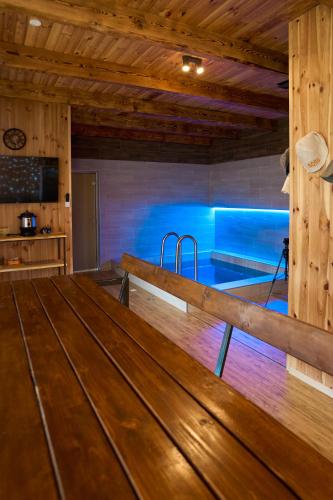 Sauna, California Resort and SPA in Shklo