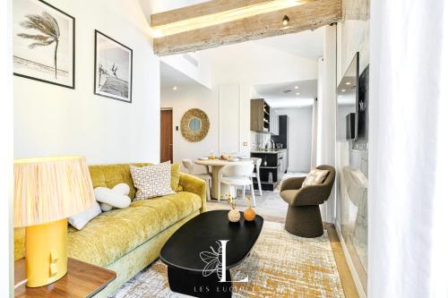 Les Lucioles 8 - Luxury 1 - Bedroom Apartment