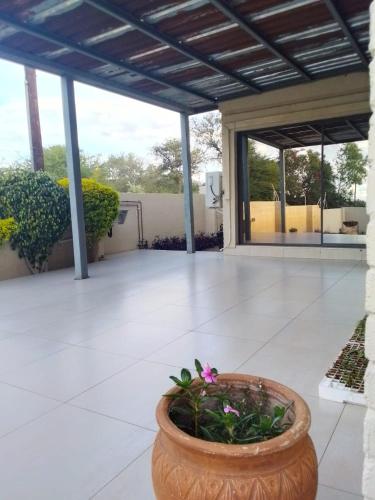 Hillview inn hotel in Serowe