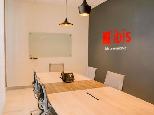 회의실/연회장, 이비스 트루히요 (ibis Trujillo) in 트루히요 시티 센터
