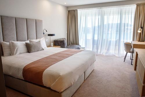 Deluxe Double Room with Balcony and Sea View