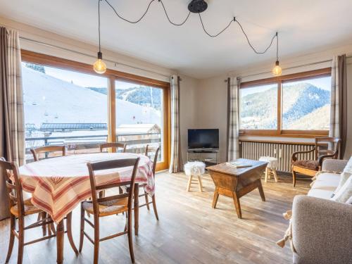 Appartement 3*, 2 chambres, 6 personnes, proche pistes, WIFI - FR-1-304-280
