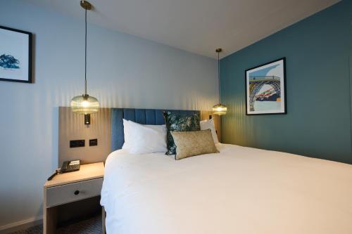 1 double bed