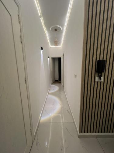 24 Stunden Strom Neu renovierte Wohnung mit Garten & Pool WLAN Verfügbar (24 Stunden Strom Neu renovierte Wohnung mit Garten & Pool WLAN Verfugbar) in 트리폴리