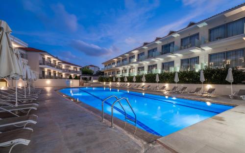 Karras Grande Resort - image 12
