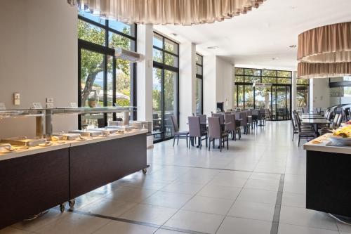 Long Beach Hotel & Resort in Longos Aegio