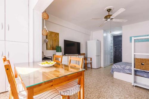 A&N Beach Walk Studio with Pool Torre del Mar - image 2