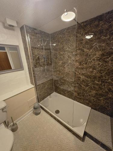 2 bedrooms, 2 beds