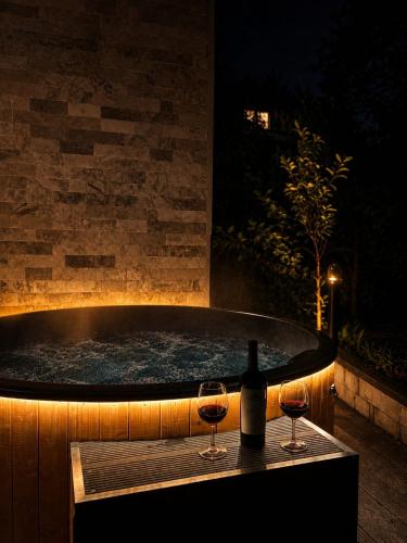 جاكوزي, ترانسيلفانيا فيلا آند سبا (Transylvania Villa & Spa) in جوساو