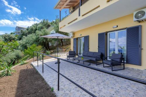 Kaminaki Seaview Apartments 3