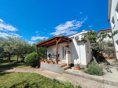 Little Garden House – khách sạn tại Radici