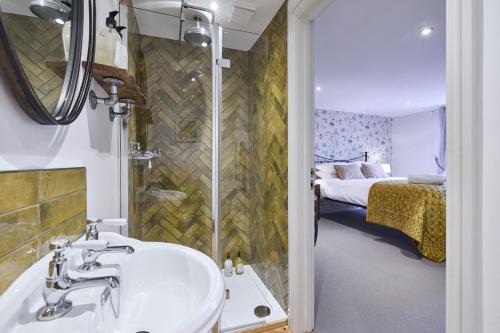 1 double bed