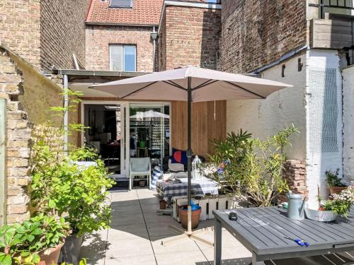 Holiday Home Mitten in der Mitte by Interhome gîte à louer Bruges