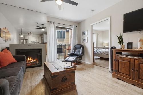 Park City 1 Bedroom Hot Tub, Pool & Bus Route – khách sạn tại Thanh Pho Park