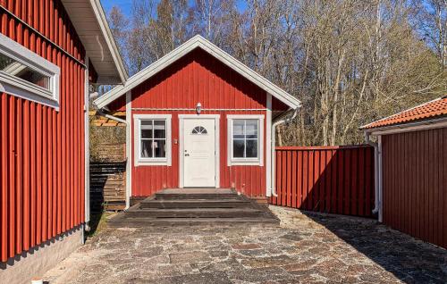 Viesnīcas āriene, Cozy Home In Kalmar With Wifi in Mellböda