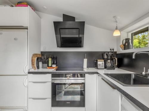 virtuve, Holiday Home Momo - 2-8km from the sea by Interhome in Bolilmark