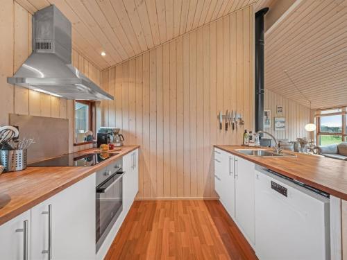 Kitchen, Holiday Home Tamara - 800m to the fjord by Interhome in Hemmet