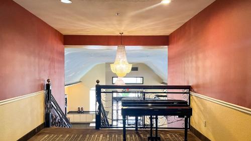 Quality Suites North - image 33