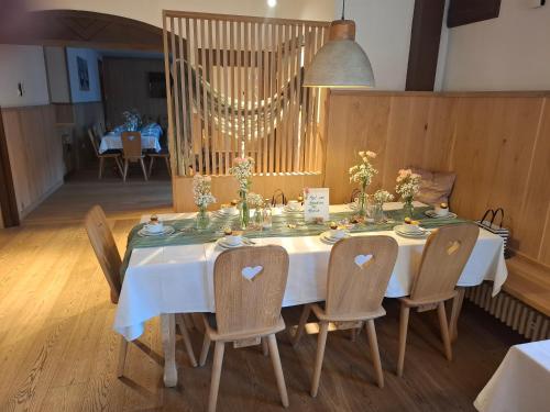 Restaurant, Gaststatte Liebl in Wiesent