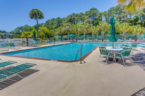 Pool & Hot Tub Access! Waterfront Sunset Beach Gem in 日落海灘 (NC)