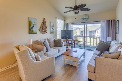 Pool & Hot Tub Access! Waterfront Sunset Beach Gem in 日落海灘 (NC)