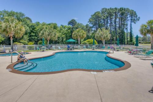 Pool & Hot Tub Access! Waterfront Sunset Beach Gem in 日落海灘 (NC)