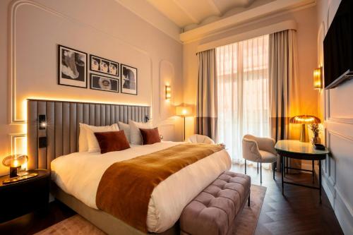 The Manor Amsterdam, Amsterdam