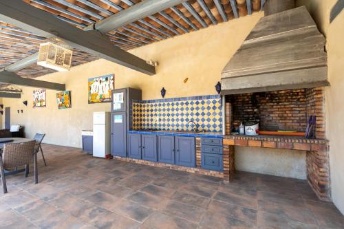 Gite le Grenadier in Jonquieres (Provence-Alpes-Cote d'Azur)