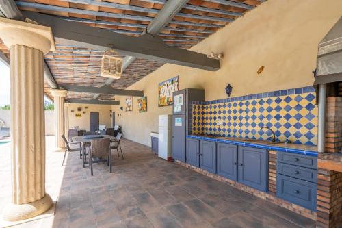 Gite le Grenadier in Jonquieres (Provence-Alpes-Cote d'Azur)