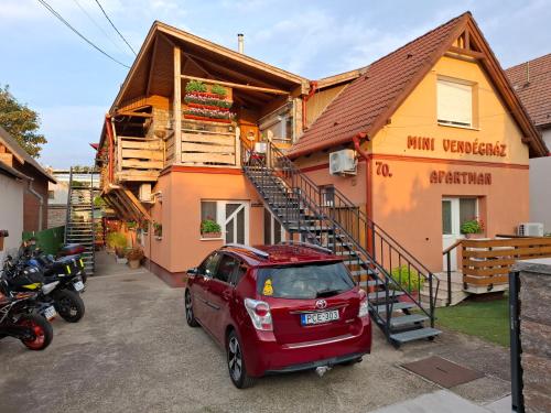 Exterior view of Mini Vendeghaz Budaors