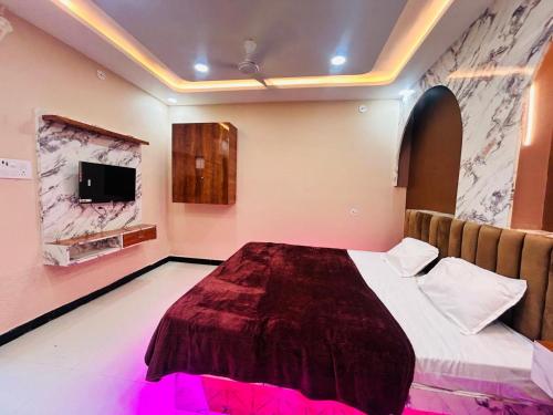 Hotel Blue Sky in Tikamgarh