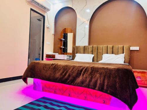 Hotel Blue Sky in Tikamgarh