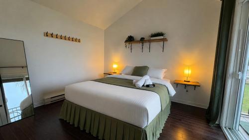 La Sieste | Chalet avec SPA, plage et nature in Sainte Lucie des Laurentides (QC)