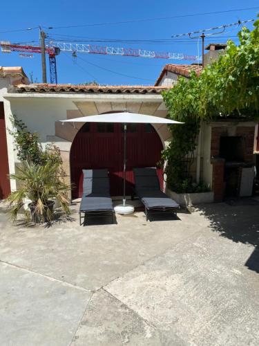 APPARTEMENT TOUT CONFORT AVEC PARKING FERMÉ 5