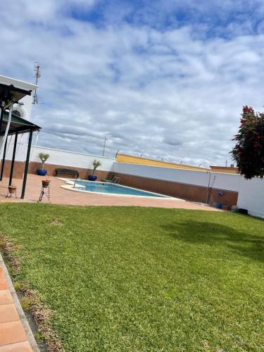 Casa independiente con piscina privada