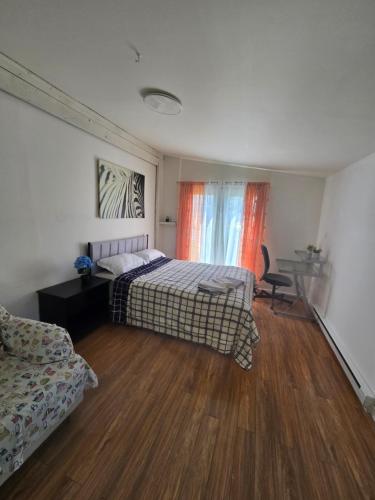 Brossard room 3 — other in 520 Rue Venise, Brossard Canada, J4W 1W7