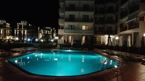 Summer Breeze Apartments - image 3