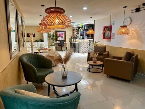 Laureles Guest House LGH Hotel