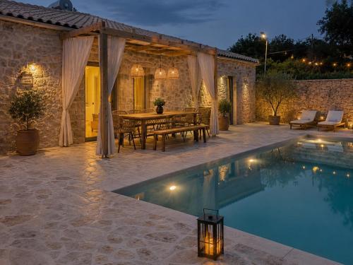 TS Luxury villa – khách sạn tại Makratika