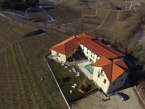 SPA Roero Relax Resort – Canale (Piedmont), NY